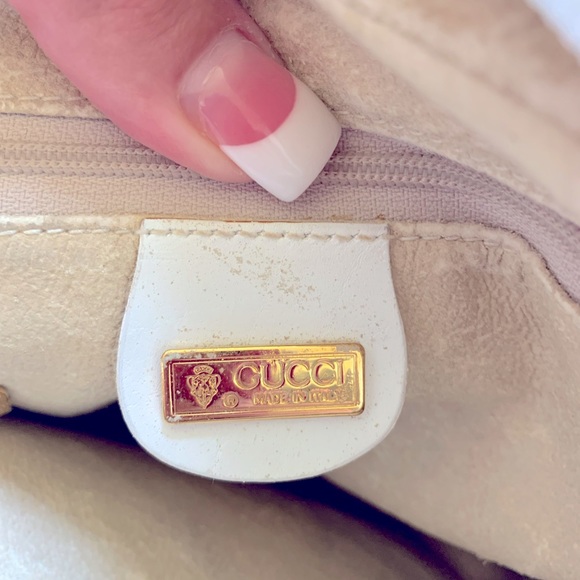 🎉HP 10/30🎉 Authentic Gucci Vintage Crossbody bag, *RARE* ALL White - Picture 5 of 14